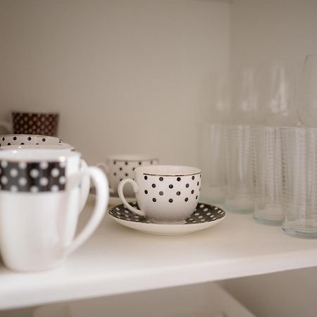White Provance Apartment Torun Luaran gambar